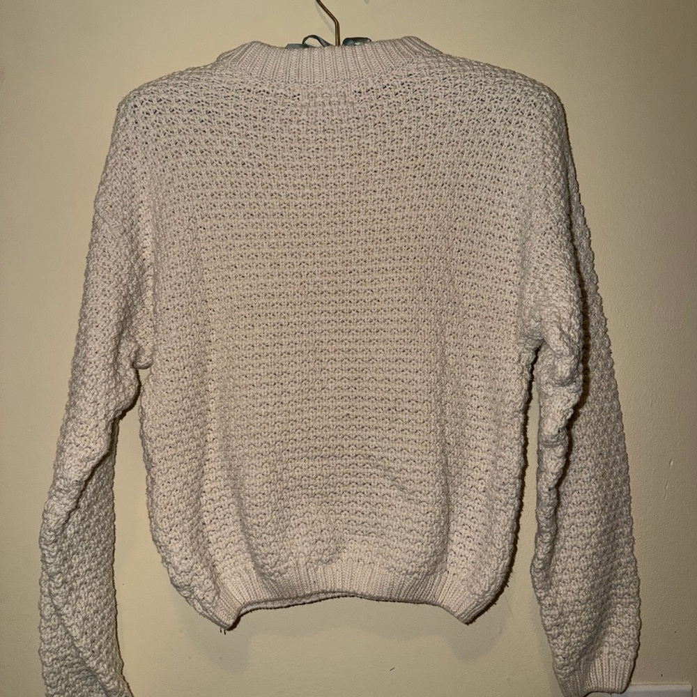 Universal Thread Textured Cream Crew Neck Sweater